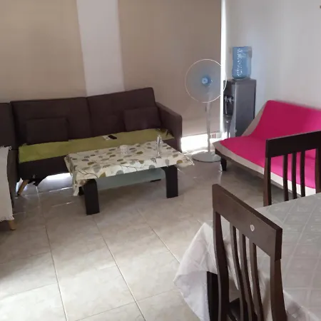 2 Bedroom In Location In דירה